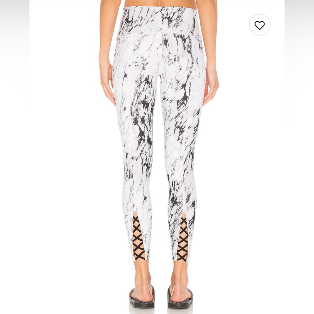 Beyond Yoga White Marble Yoga Leggings Pants back Cross Small